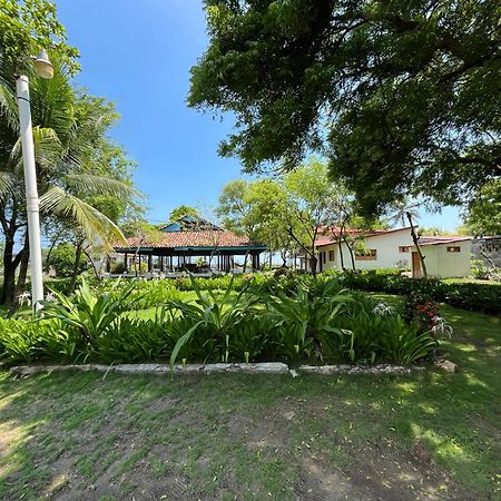 Casa De Playa Los Moncada León Exteriér fotografie